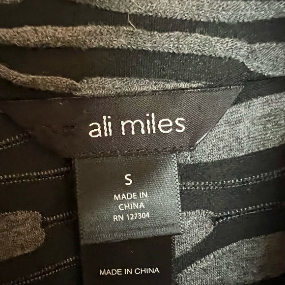 Designer Ali Miles versatile lightweight coat - Picture 6 of 11